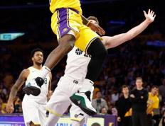 球速-关于东契奇新星突破纪录表现惊艳，塞尔维亚队未来可期！的信息