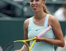 球速体育-阿扎伦卡遭遇三连败，德国队教练面临压力！的简单介绍