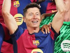 球速-莱万多夫斯基在澳大利亚队比赛中问鼎冠军，高光表现引发热议！的简单介绍